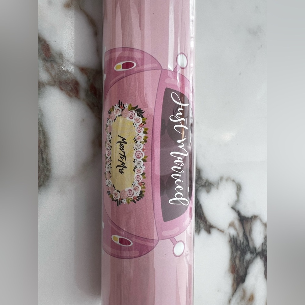 Wedding day car sticker Pink 'Just Married' car window decal